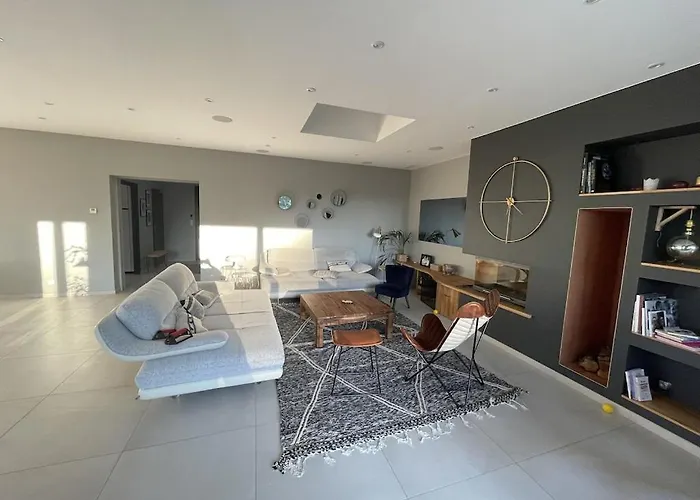 Villa Large Architect's House *